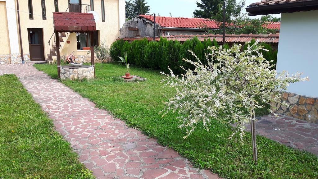 Complex Fretly Villa Gorni Dabnik Kültér fotó